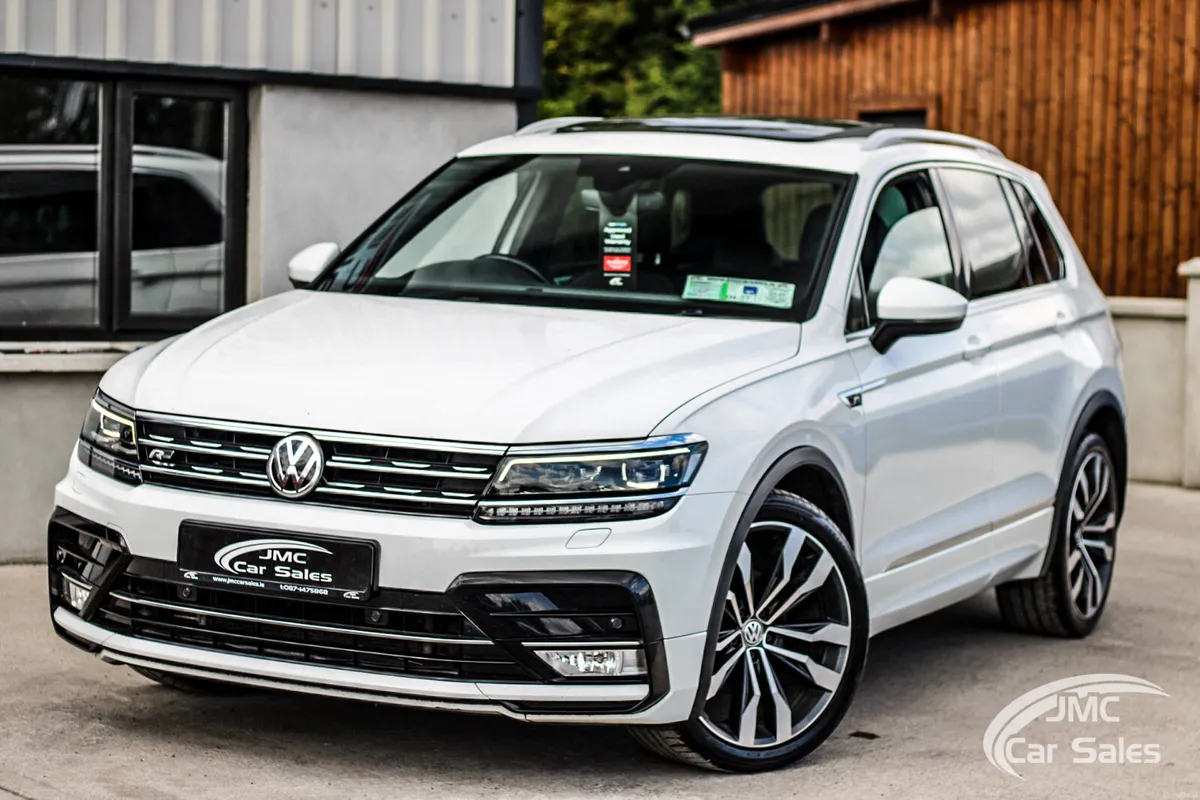 2017 VOLKSWAGEN TIGUAN R-LINE - Image 1