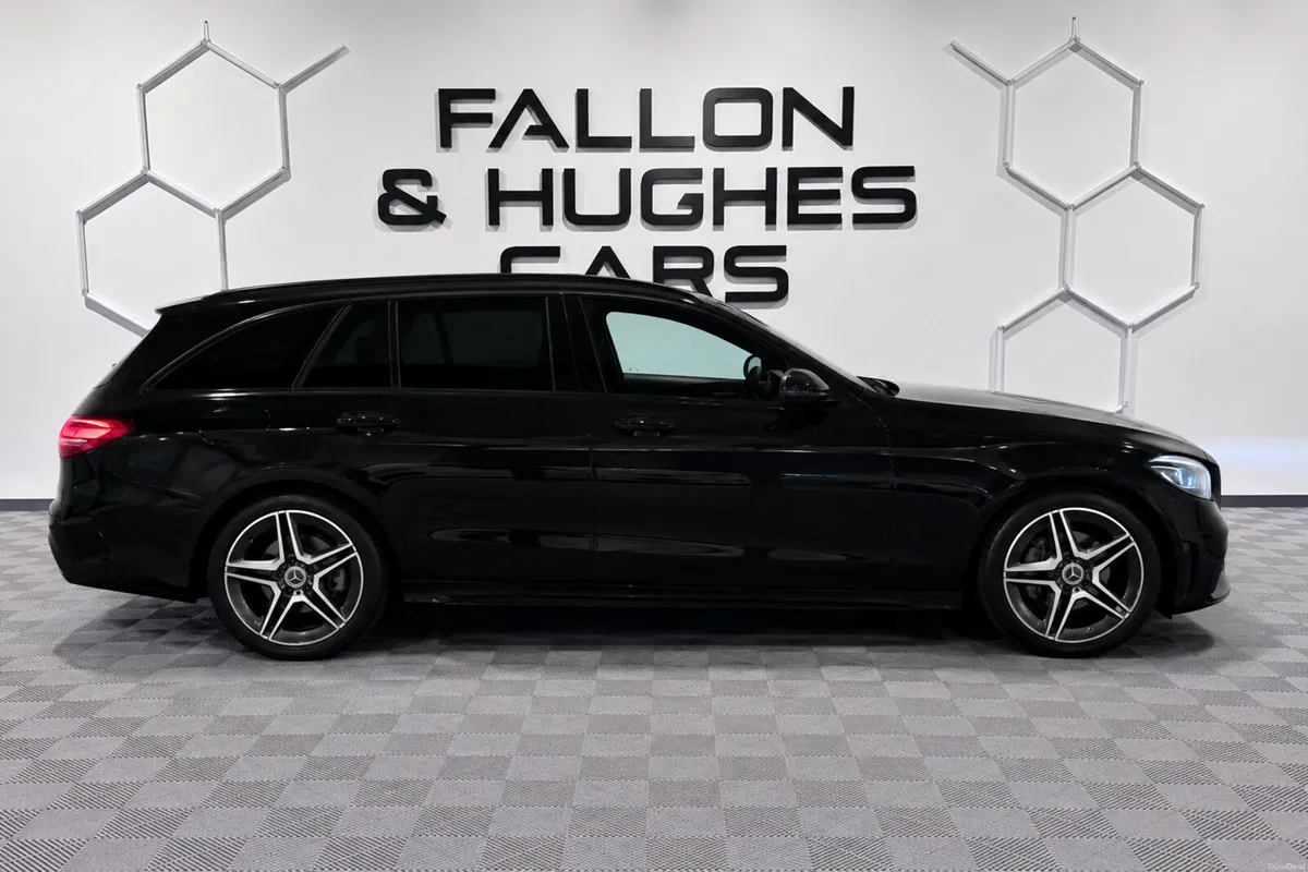MERCEDES-BENZ C CLASS C300DE AMG LINE  ESTATE - Image 4