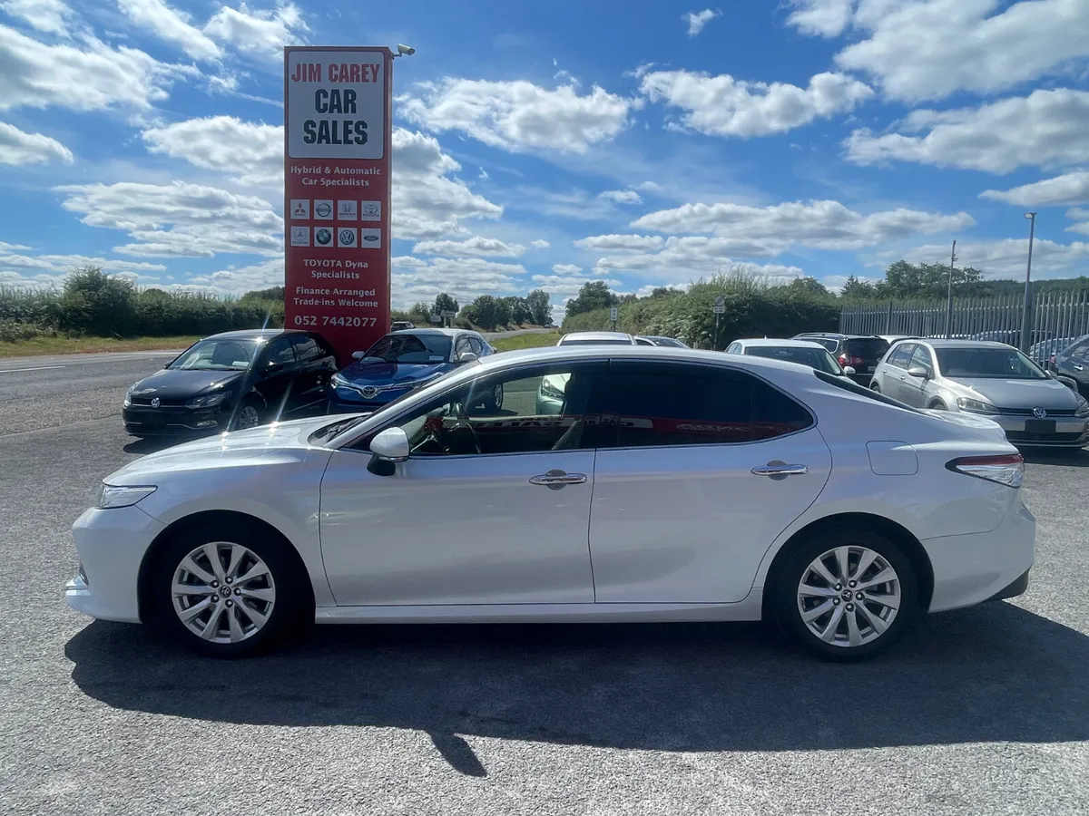 2018 Toyota Camry - Image 4
