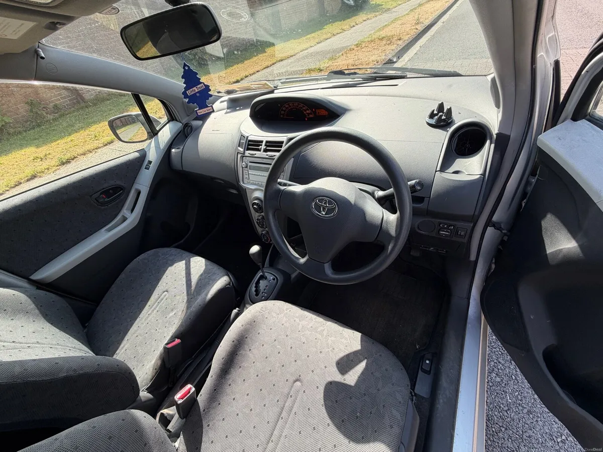 Toyota Vitz Automatic 2009 - Image 5