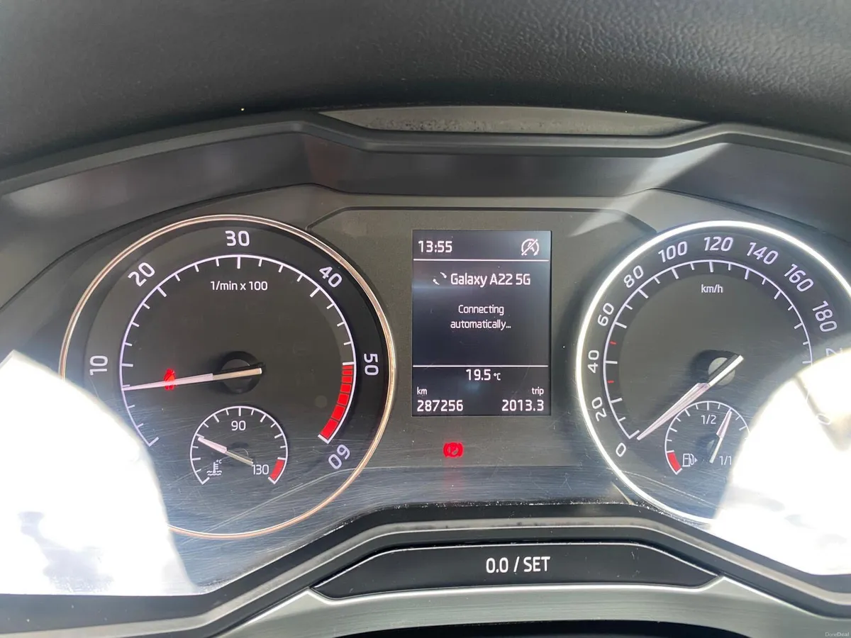 Skoda Superb 2017 - Image 6