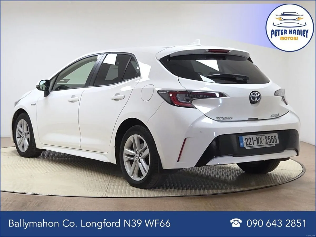 Toyota Corolla 1.8 Hybrid Luna Hatchback - Image 5