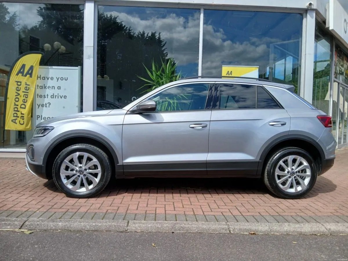 Volkswagen T-Roc EDITION 75 2.0TDI M6F 116HP, Pyri - Image 4