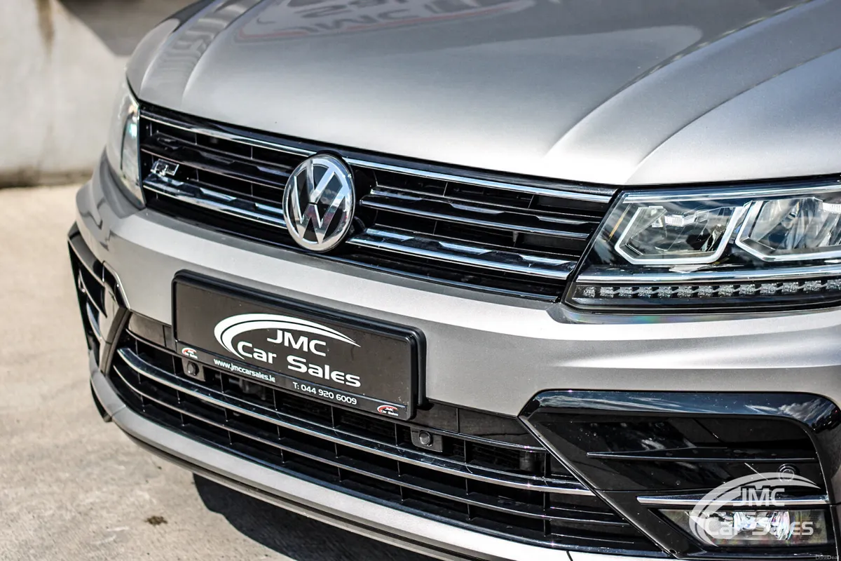 2020 VOLKSWAGEN TIGUAN R-LINE - Image 3