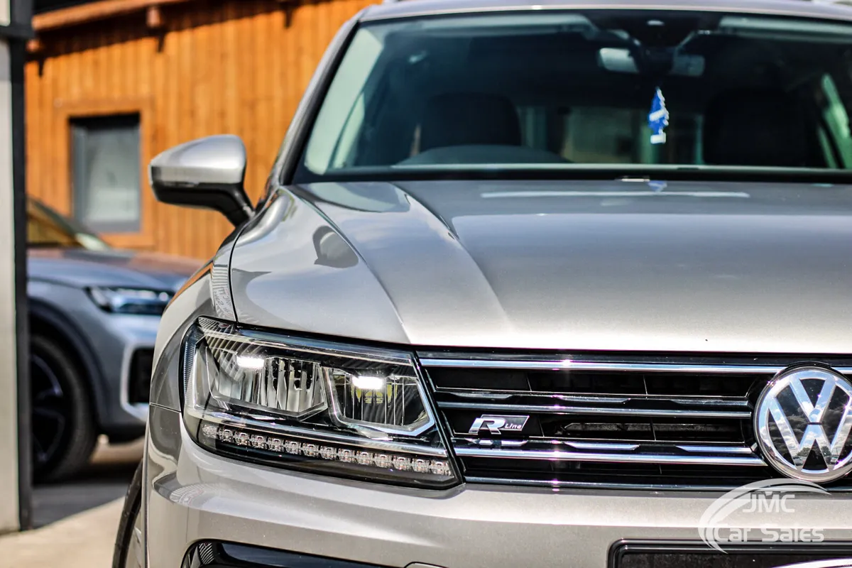 2020 VOLKSWAGEN TIGUAN R-LINE - Image 6