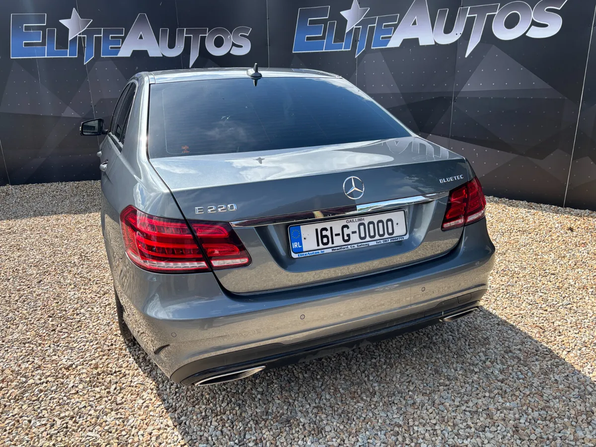 2016 Mercedes-Benz E-Class Grey - Image 4