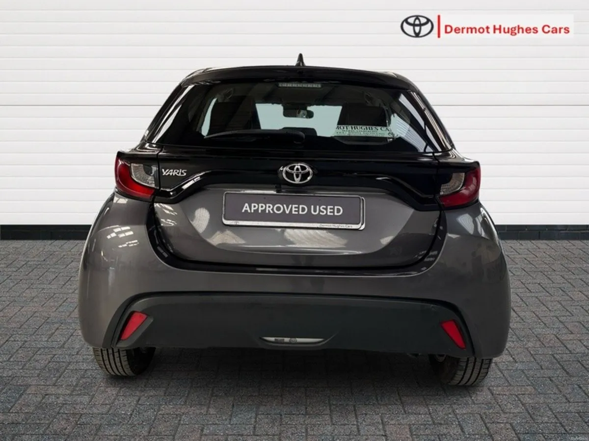 Toyota Yaris YARIS 1.0 LUNA - Image 4