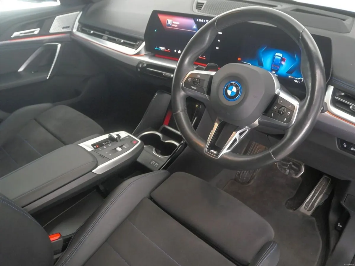 BMW iX1 eDrive20 M Sport - Image 6