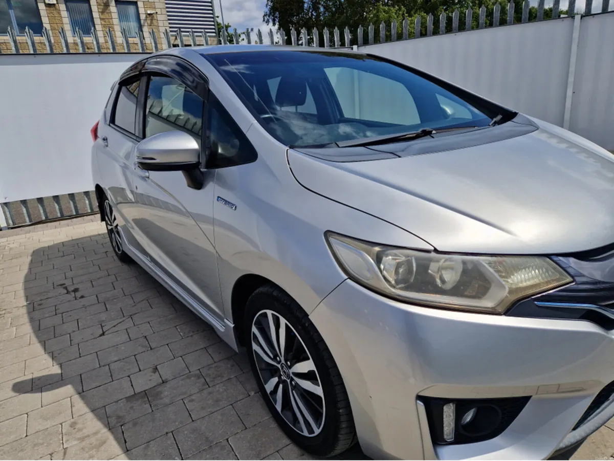 Honda Fit 1.5  PETROL HYBRID  AUTO - Image 2