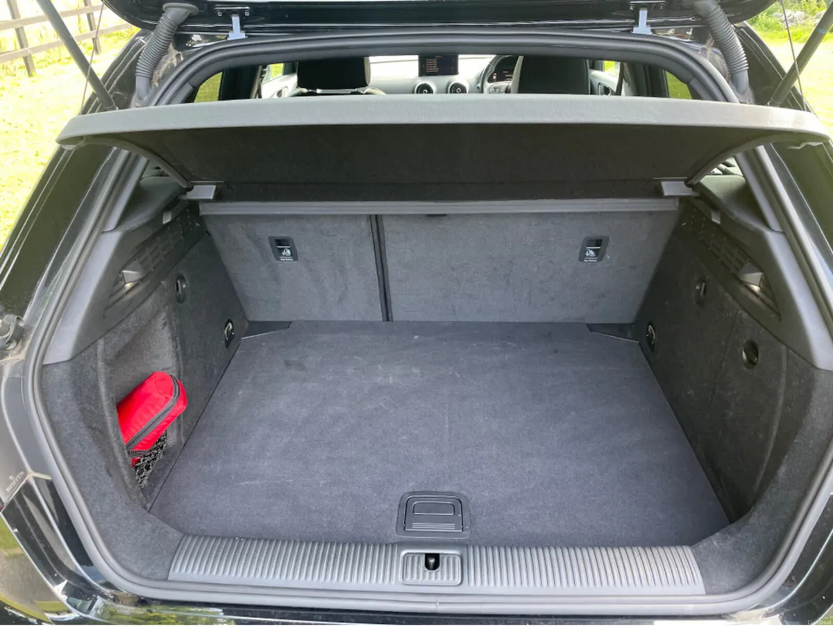 Audi A3 1400 cc hatch s line - Image 2