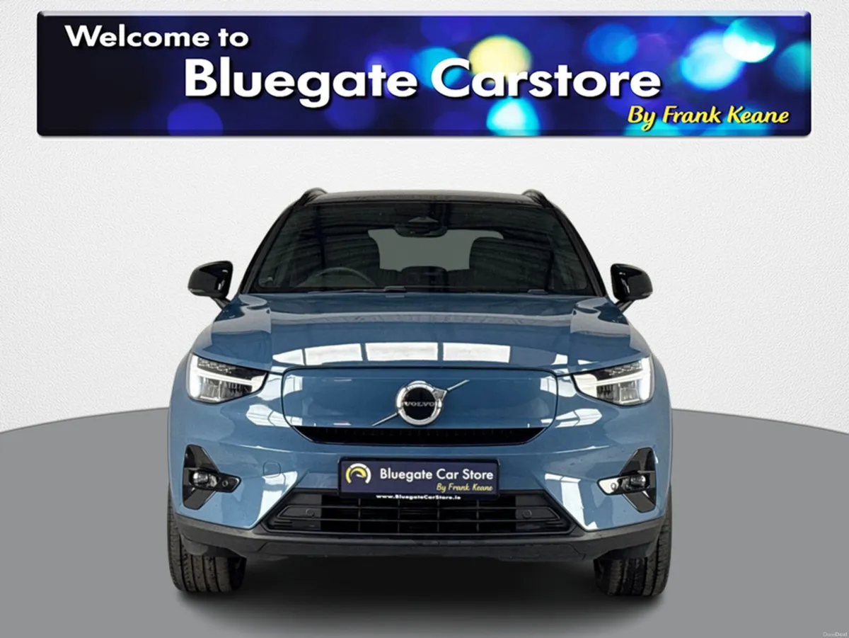 Volvo XC40 PLUS RECHARGE EV**FULL BLACK CLOTH INTE - Image 5