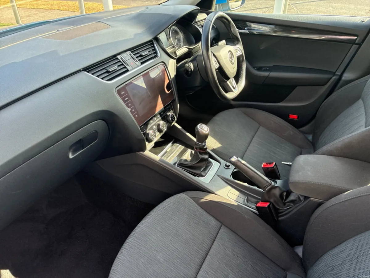 Skoda Octavia STYLE 1.0 TSI 115HP 4DR - Image 2