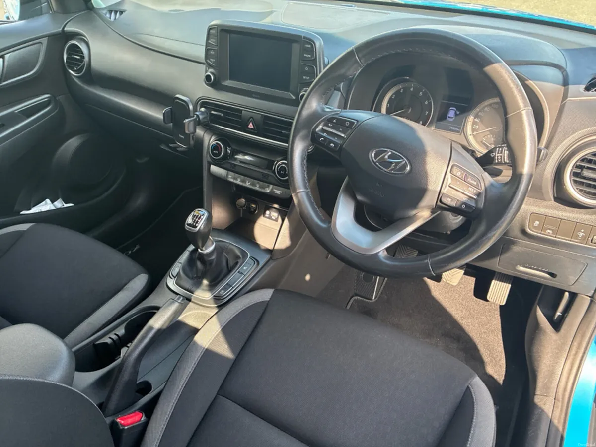 Hyundai KONA KAUAI 2WD EXECUTIVE 5DR - Image 6