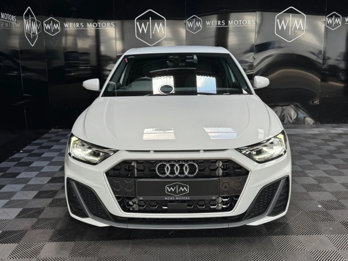 Audi A1 25 TFSI//S-LINE//AUTOMATIC//ONLY 40,239KM - Image 4