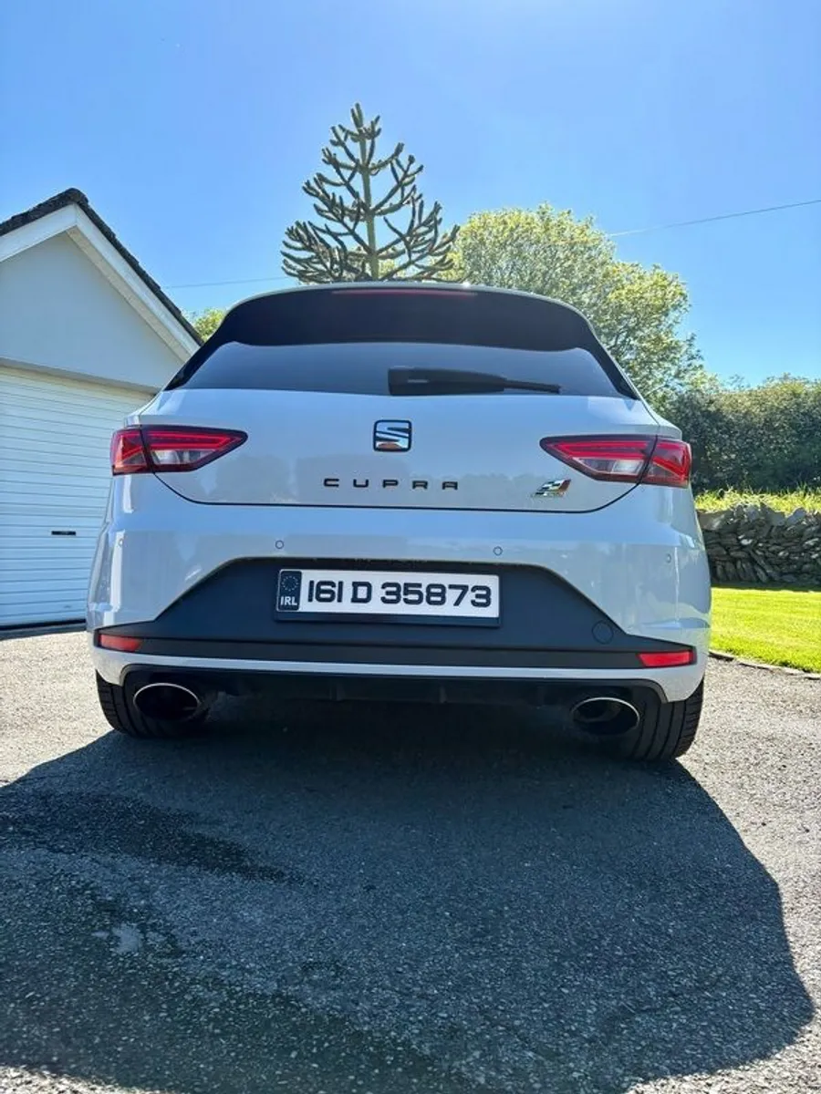 Seat Leon Cupra 280HP 2.0 TSI DSG Automatic - Image 3