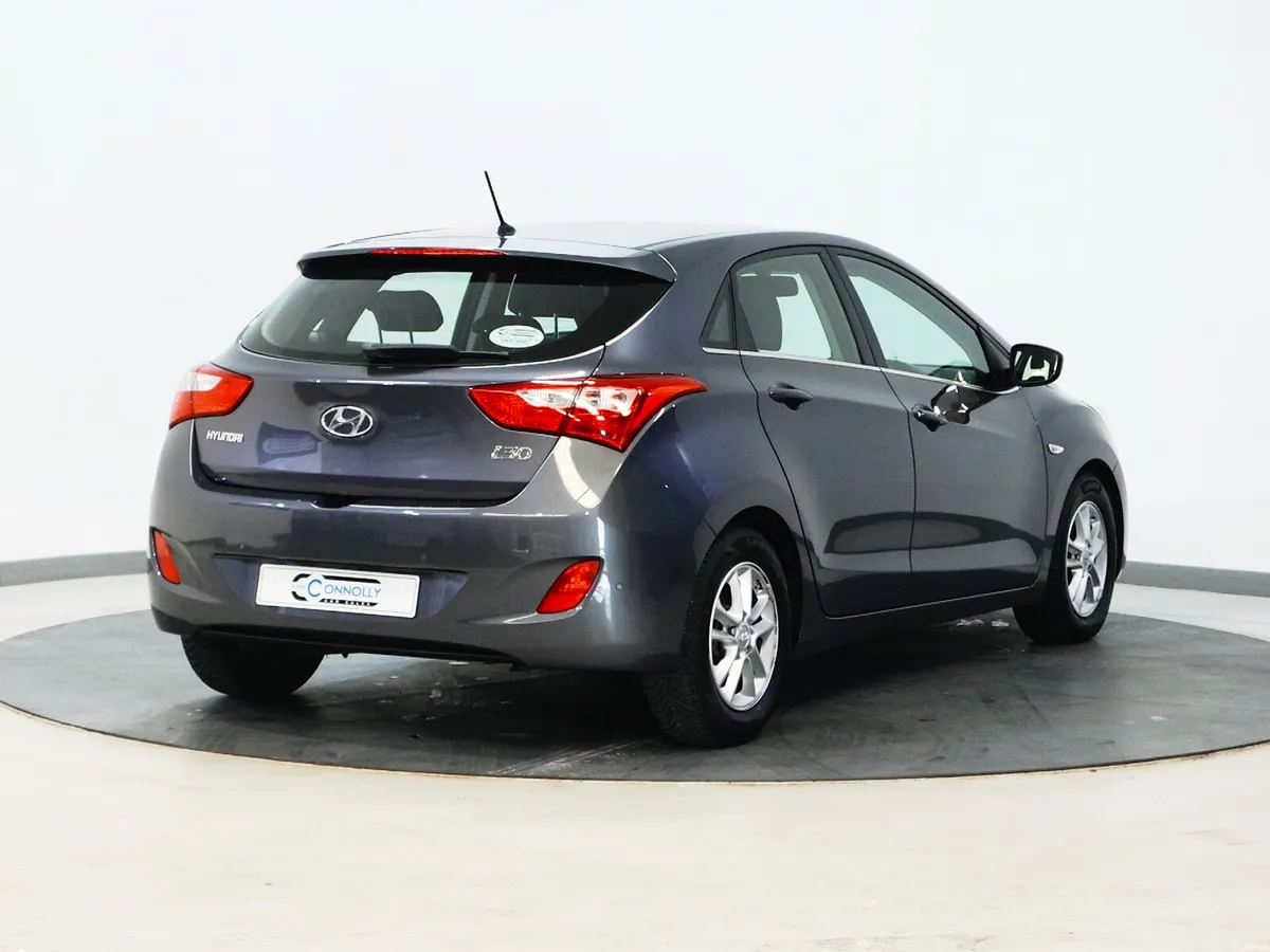 *110* 2015 Hyundai i30 1.6 SE - Image 4