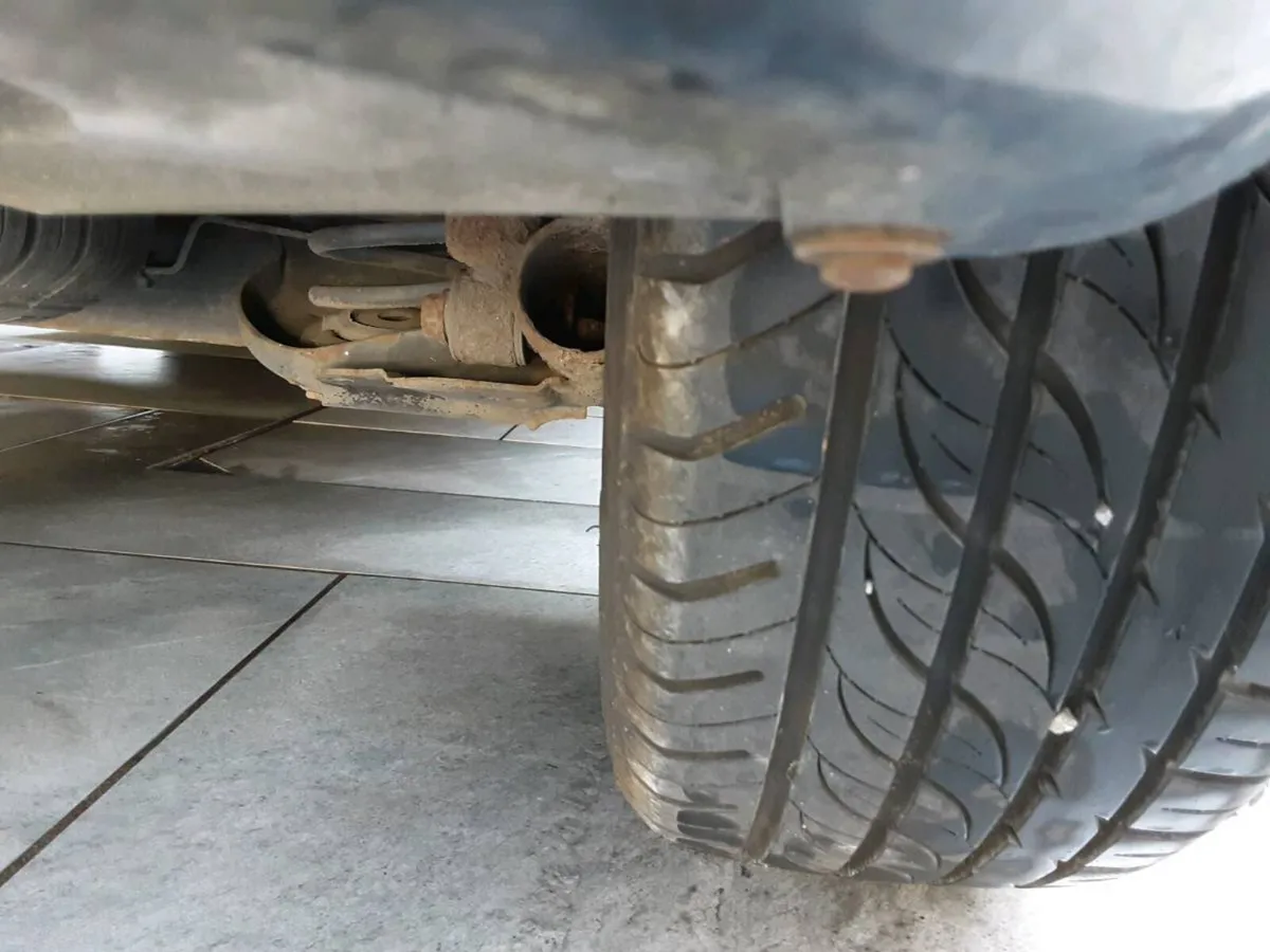 Renault clio taxed ncted - Image 5
