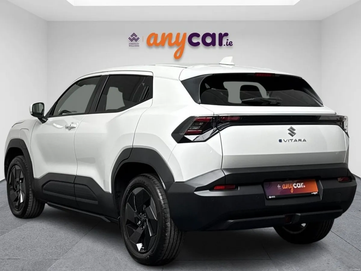 Suzuki e Vitara MOTION 61KWH - Image 6