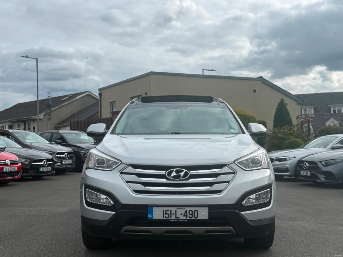 Hyundai Santa Fe 4WD PREMIUM AUTO *HUGE SPEC* - Image 2