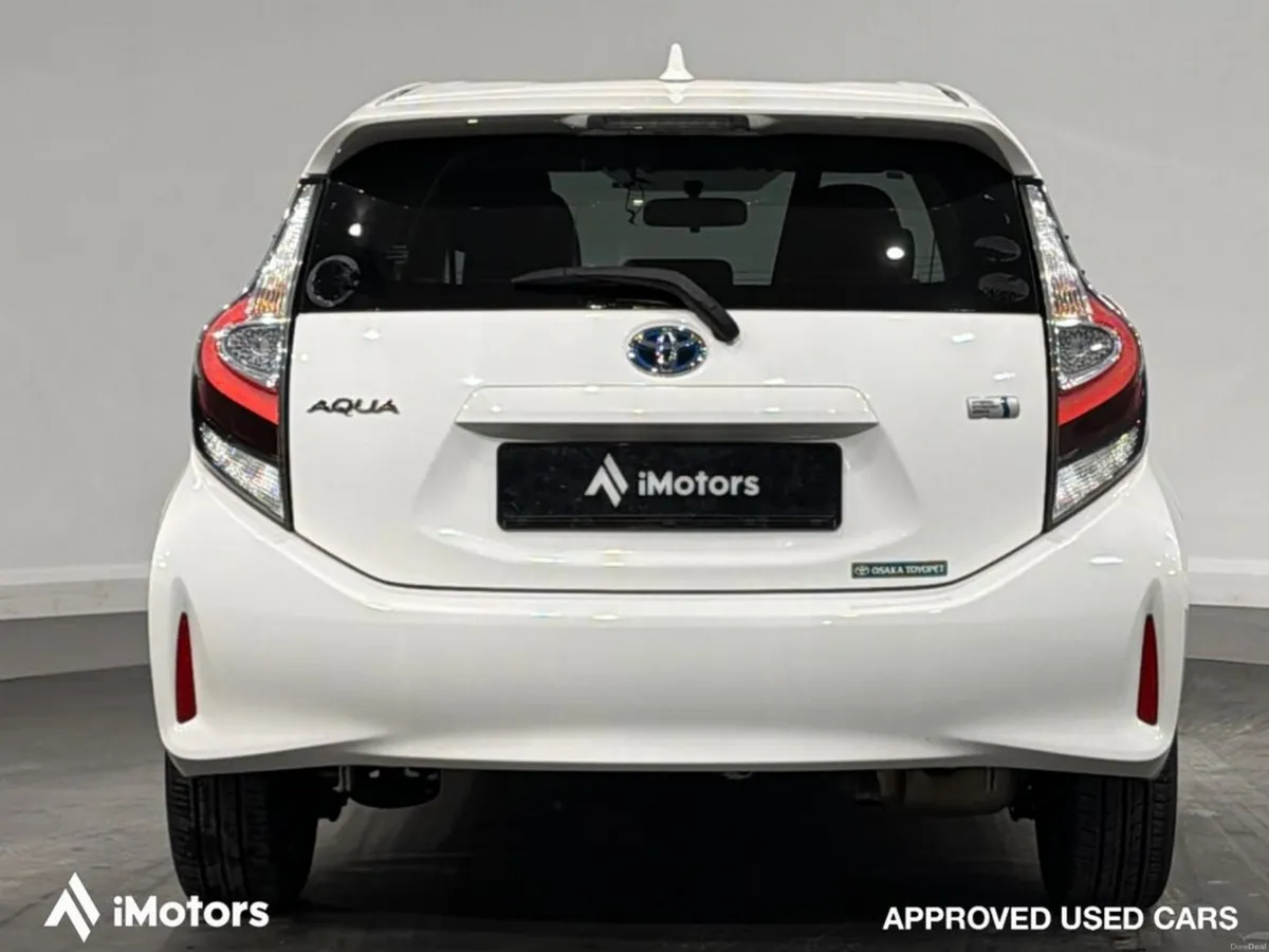 Toyota Aqua AUTOMATIC HYBRID S - Image 4