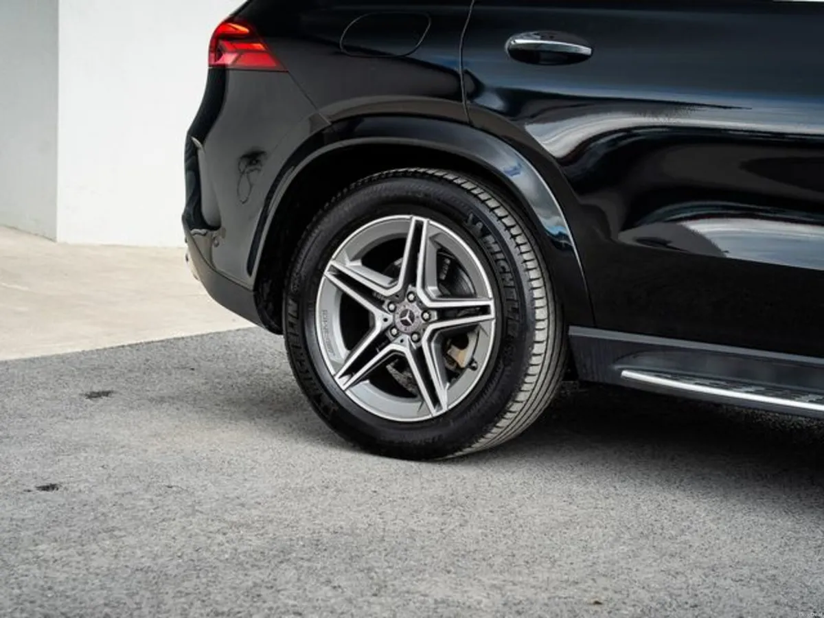 Mercedes-Benz GLE GLE 400 E 4MATIC AMG LINE - Image 4