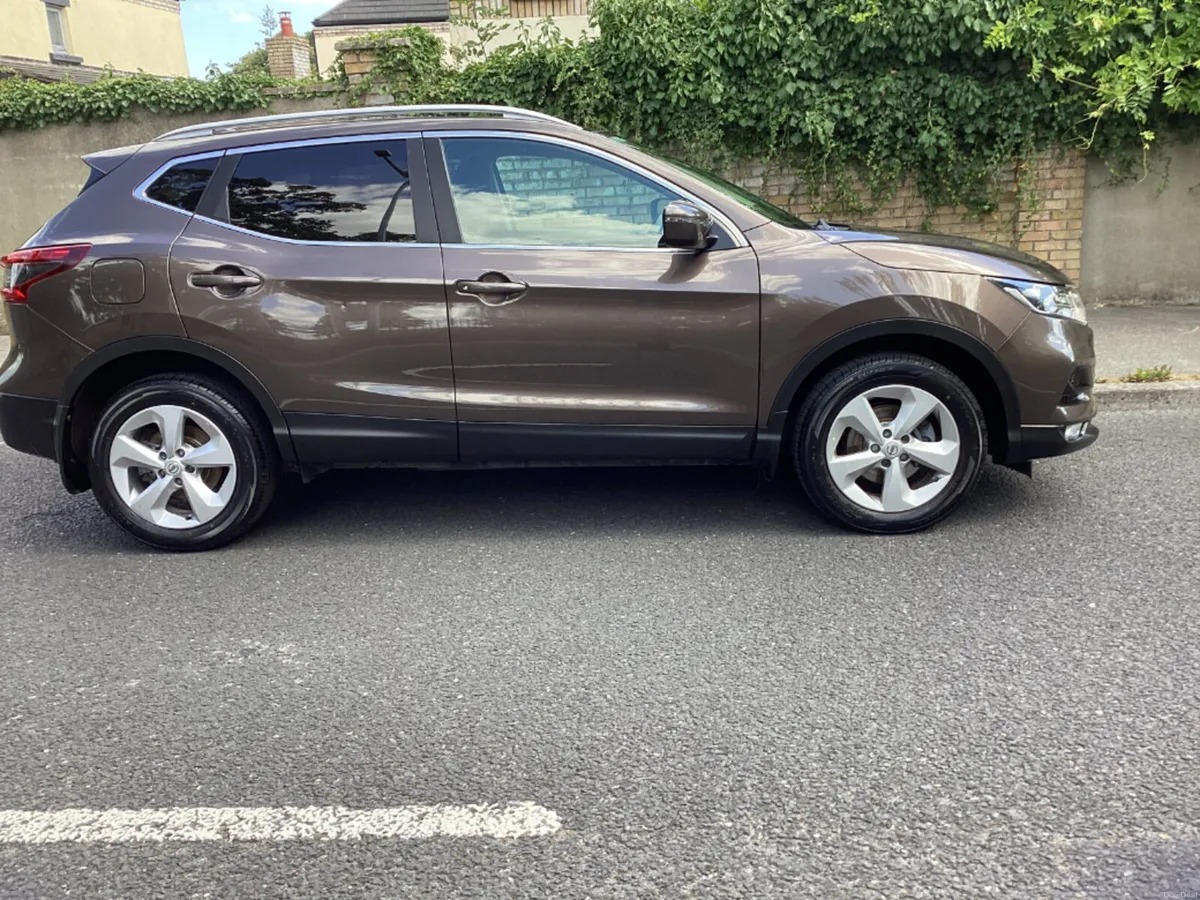 Nissan Qashqai 1.3 SV MY19 4DR - Image 3