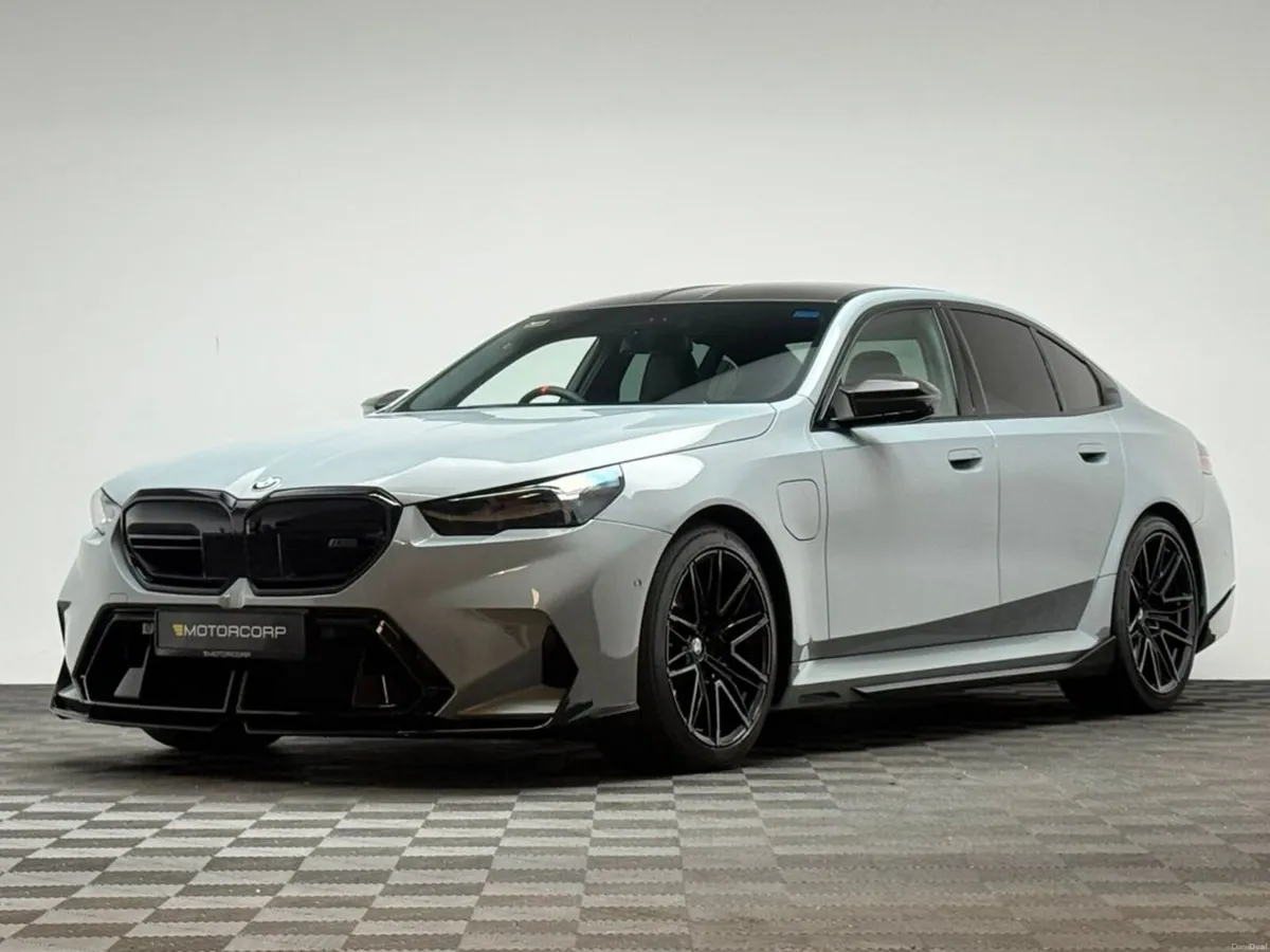 BMW M5 M5 4.4 PHEV 727HP - Image 3