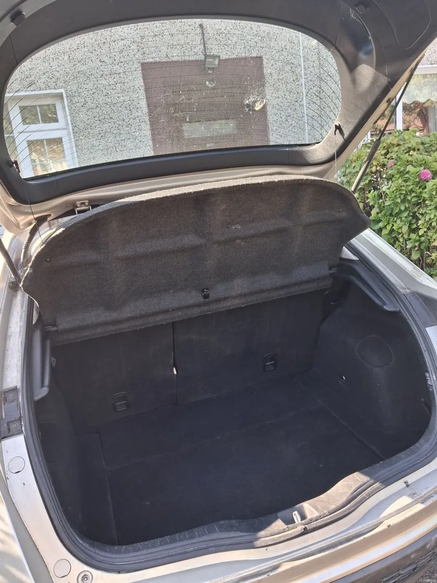 Honda Civic 2008 - Image 2