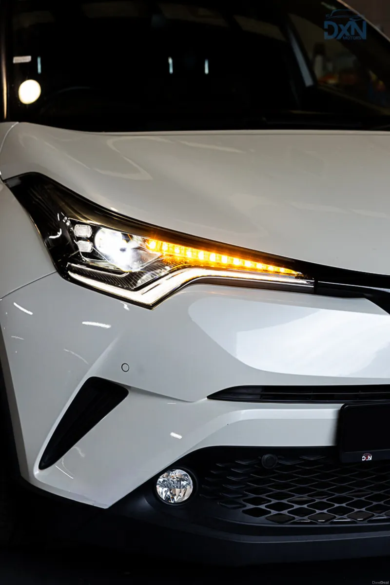 Toyota CHR Hybrid 2017 - Image 5