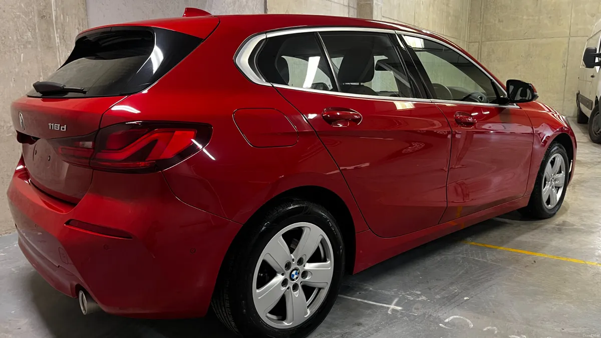 2021 BMW 118D PLAY JOY PLUS, 2.0 Diesel, Automatic - Image 4