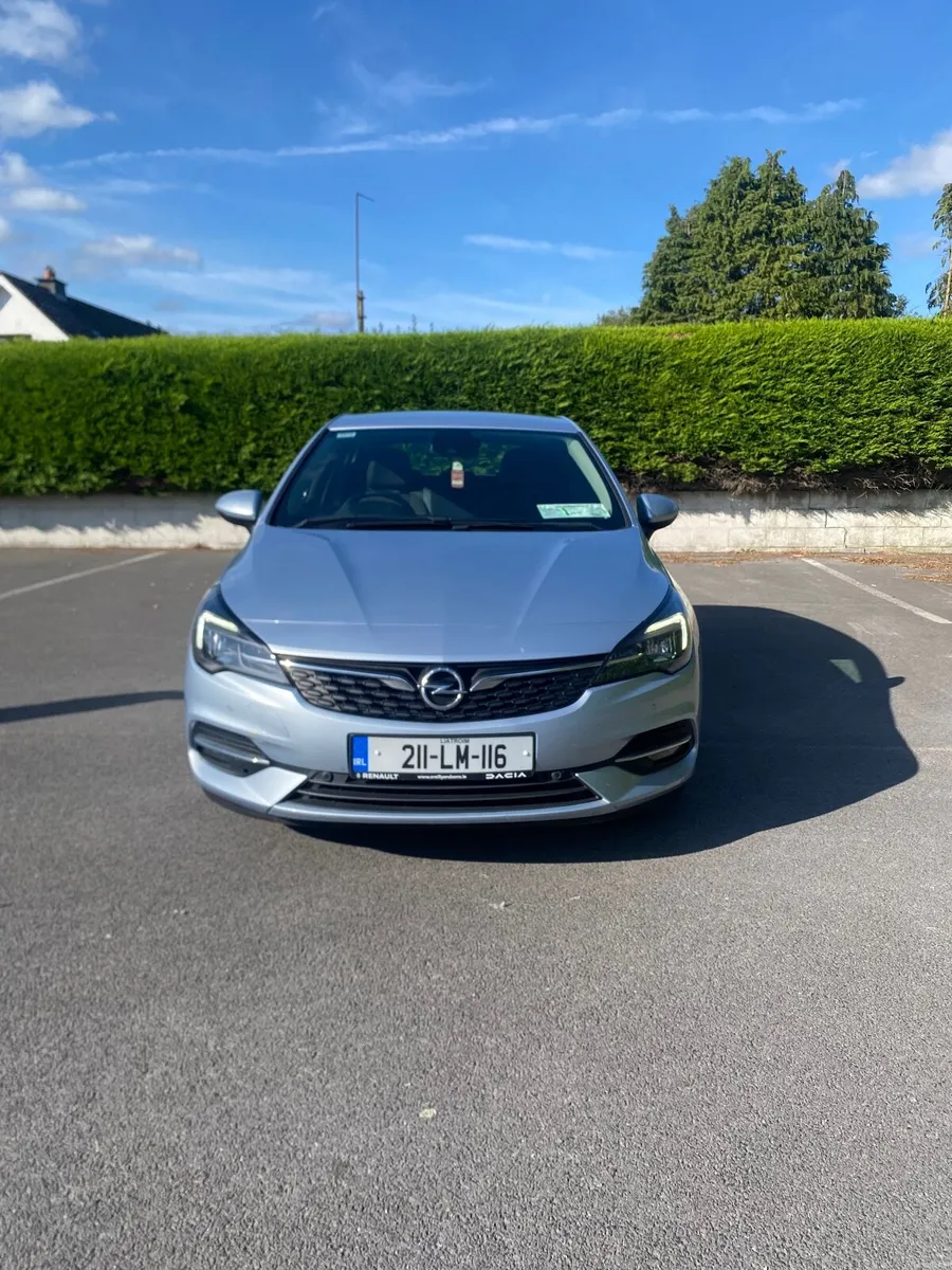 Opel Astra 2021 - Image 1