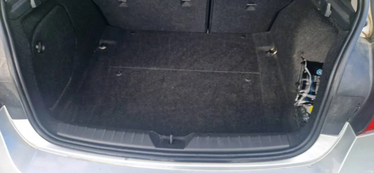 BMW 116D - Image 5