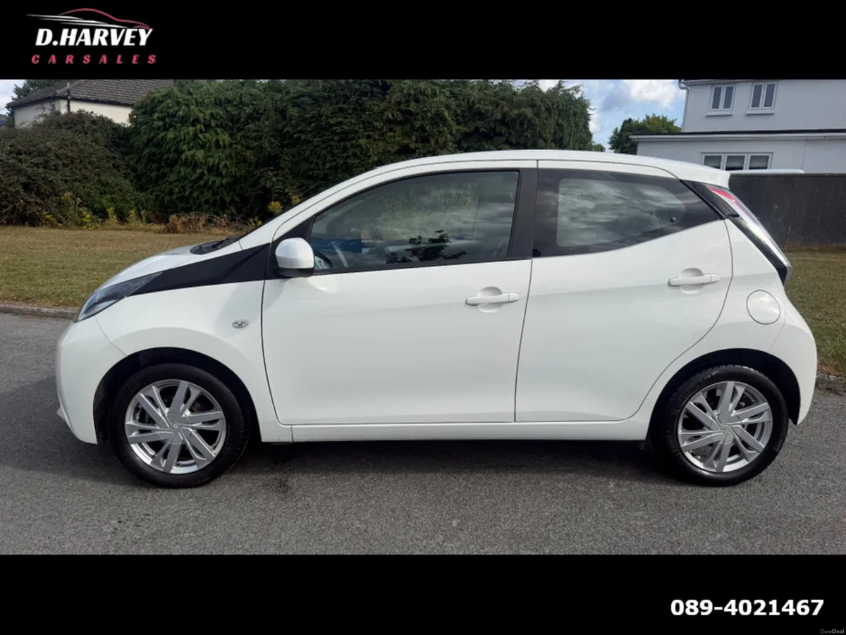 Toyota Aygo 1.0 X-PLAY**Tiny Mileage**Alloys**NCT - Image 5