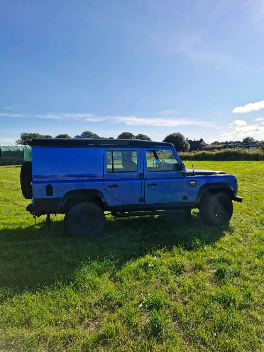 Land Rover Defender 110 td5 - Image 3