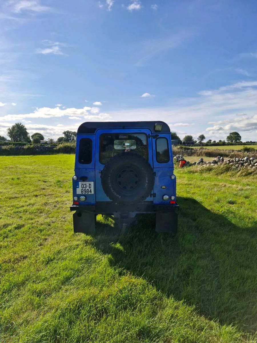 Land Rover Defender 110 td5 - Image 4