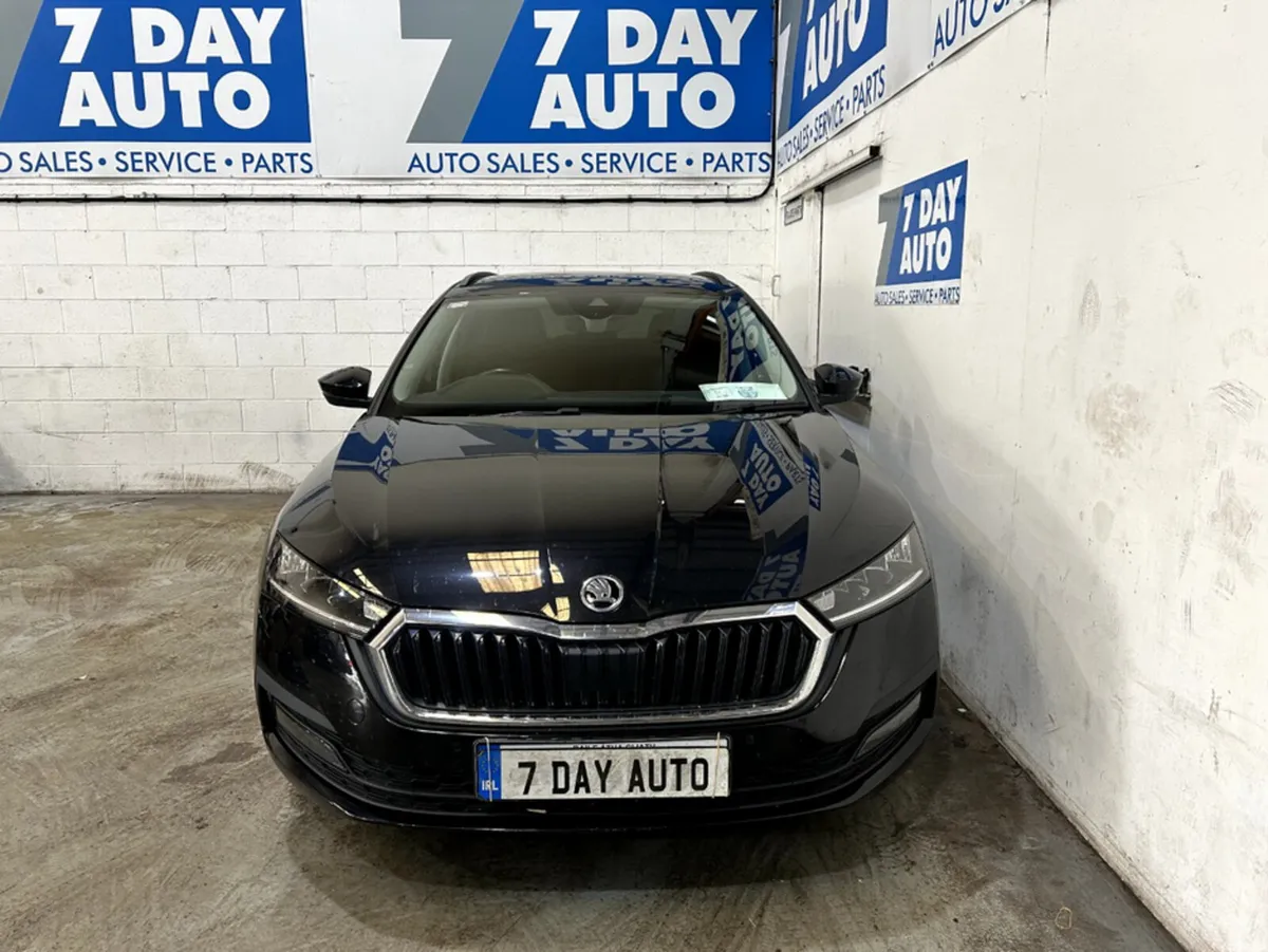 Skoda Octavia C AMBITION 2.0 TDI 1 115HP 5DR - Image 2