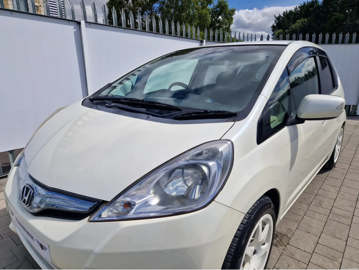 Honda Jazz 1.4 PETROL HYBRID AUTO - Image 5
