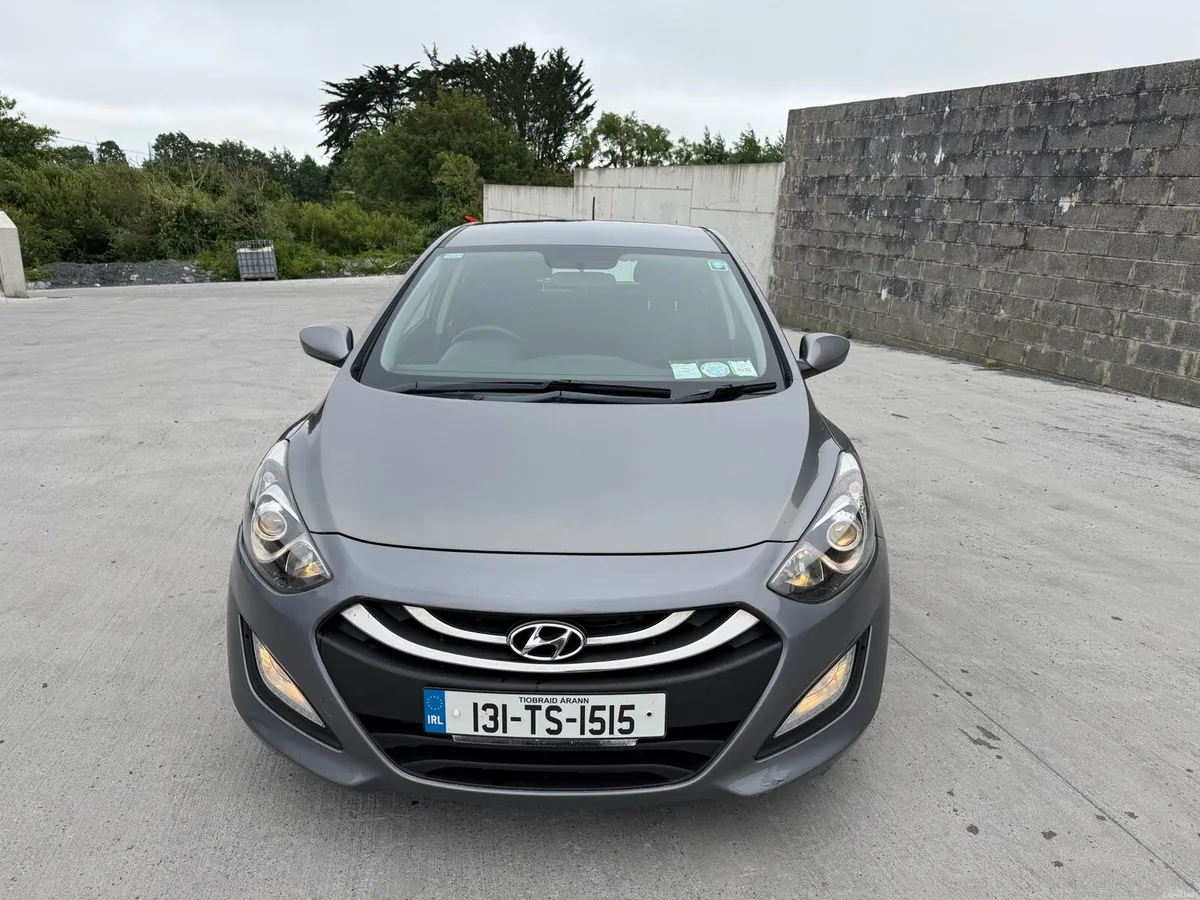 2013 HYUNDAI I30 NCT 11-26 MINT !! - Image 6