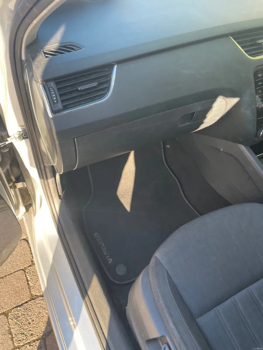 Skoda Octavia 2017 - Image 6