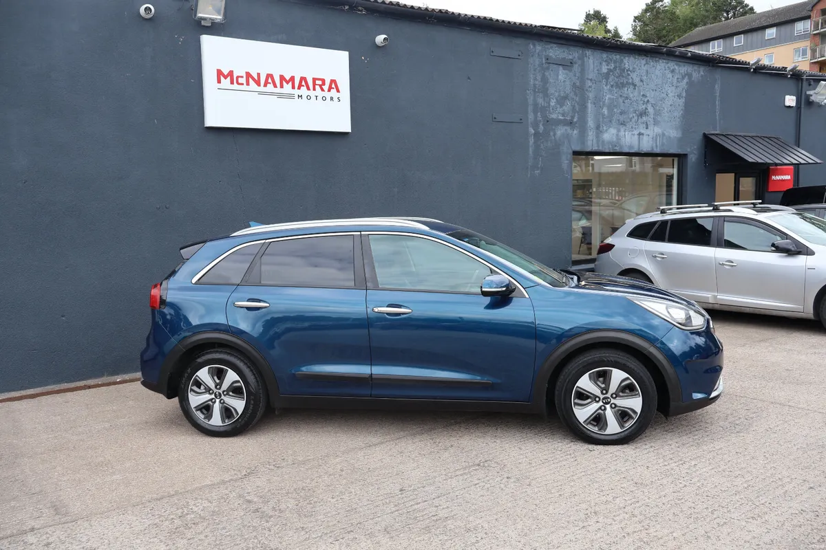 Kia Niro EXL Hybrid Huge Spec 1 Owner Exceptional! - Image 2