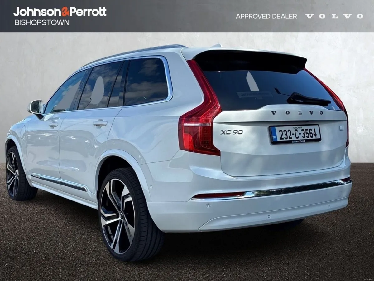 Volvo XC90 T8 455hp AWD Ultimate Bright - Two Year - Image 3
