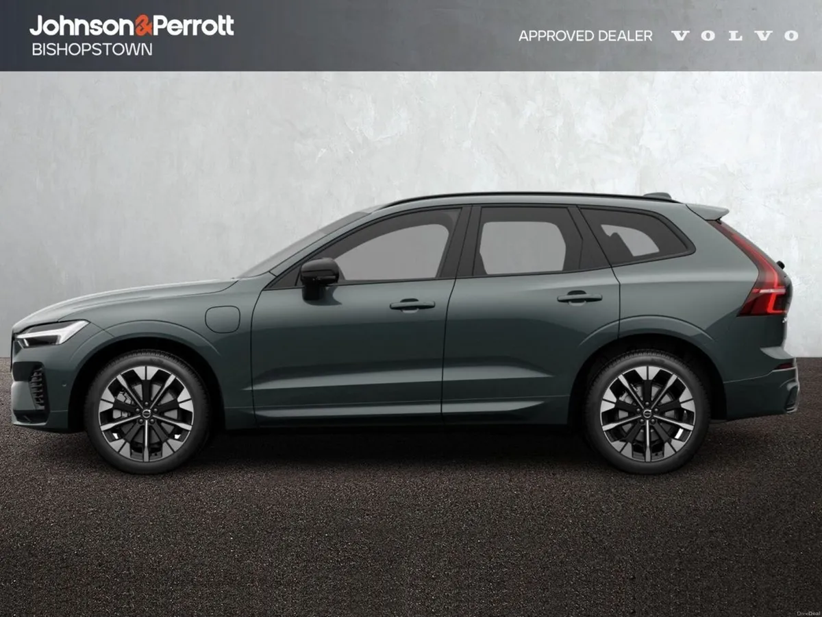 Volvo XC60 T6 335bhp AWD Plus Dark  - Immediate De - Image 5
