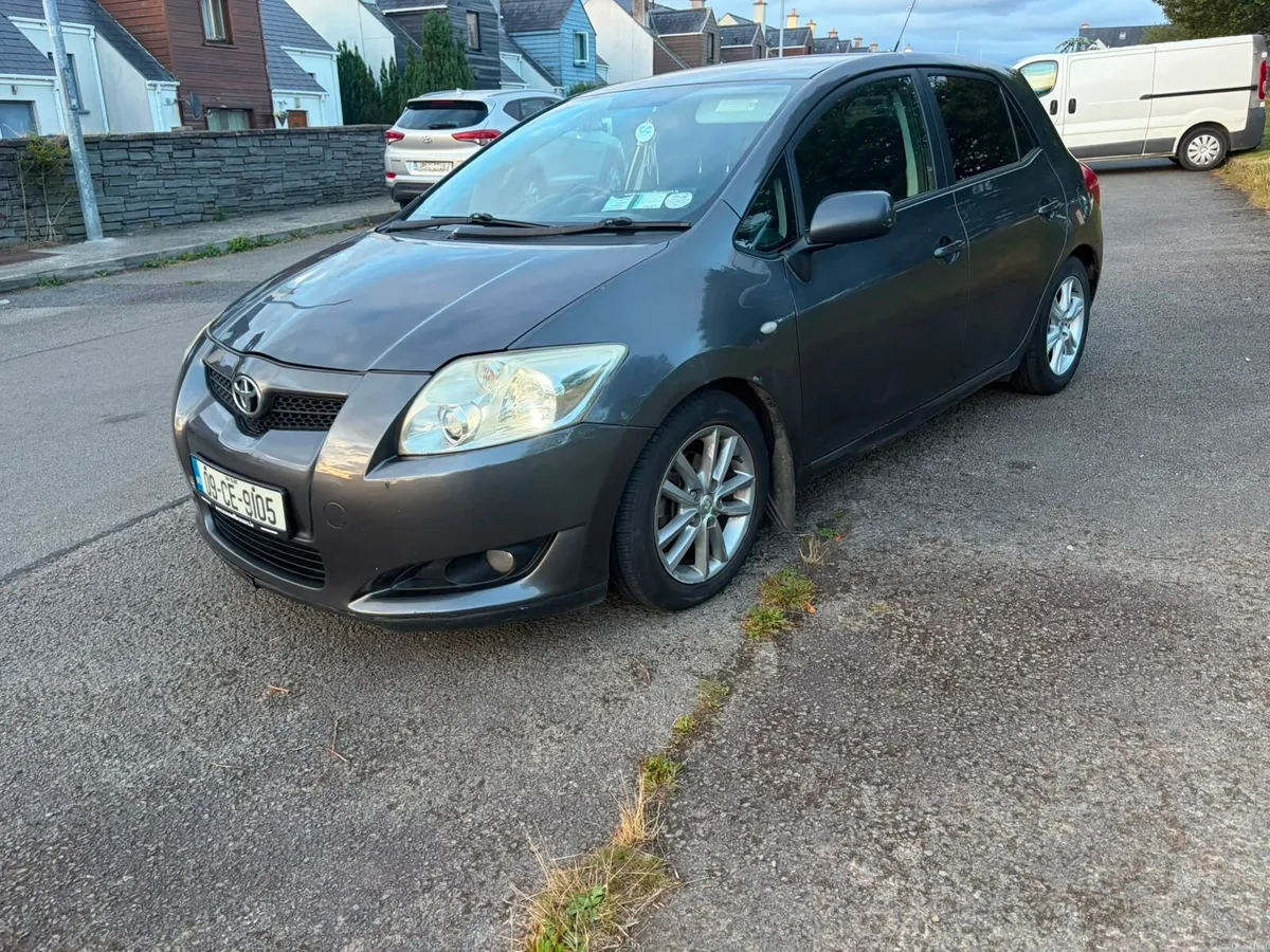 09 TOYOTA AURIS 1.4 DIESEL - Image 2