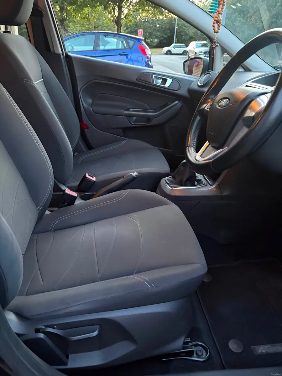 Ford Fiesta - Image 4