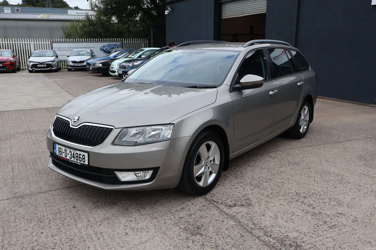 Skoda Octavia Combi Estate 1 Owner Only 84,000Km! - Image 5