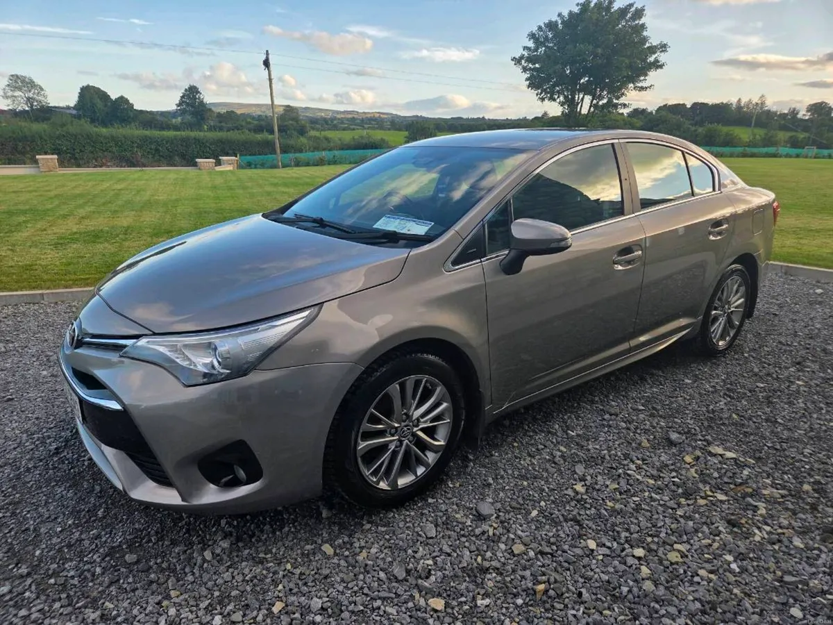 Toyota Avensis - Mint Condition - Image 3