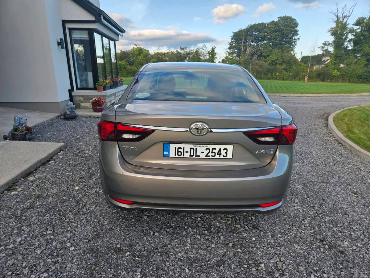 Toyota Avensis - Mint Condition - Image 5
