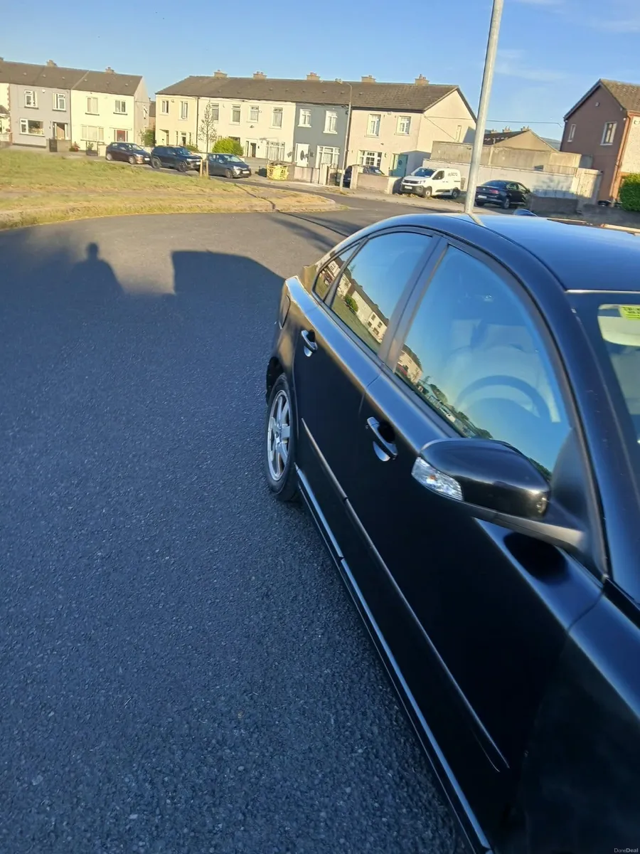 Volvo S40 2011 - Image 4