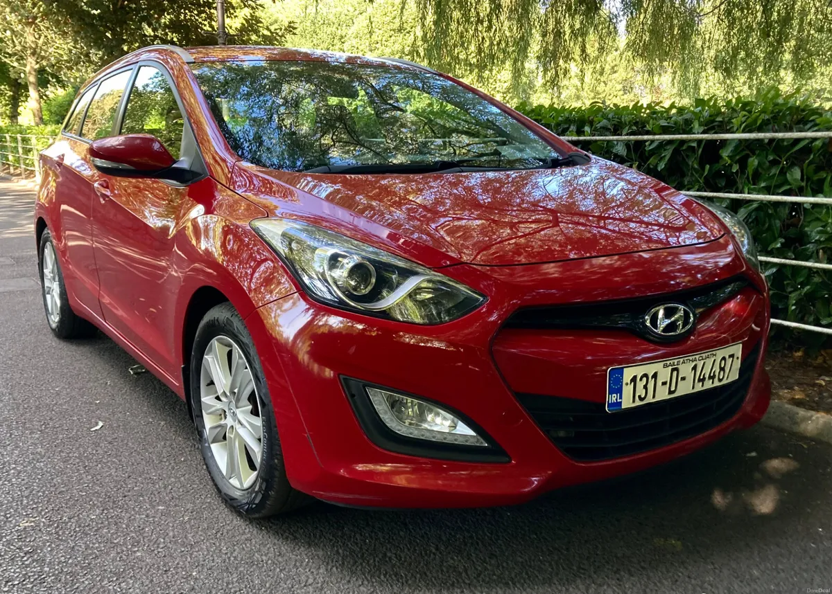 Hyundai i30 Tourer Estate Elite Edition 1.4 Crdi - Image 5