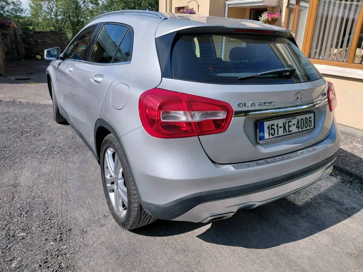 Car - Image 4